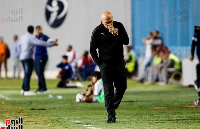 الزمالك ينجو من "كمين" الحدود بثنائية مثيرة.. الأبيض ينفرد بصدارة الدورى بفارق 4 نقاط وينتظر عودة الأهلى.. محمود علاء يتصدر الهدافين.. كهربا يسجل للمباراة الثانية.. ساسى والنقاز يغيبان أمام الإنتاج للإيقاف