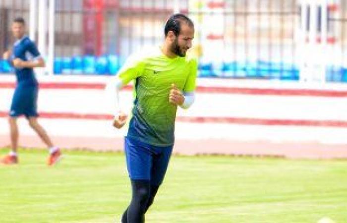 مشاهد فى رحلة الزمالك بتشاد قبل مواجهة القطن..ملعب سيئ.. وجوه جديدة بالتشكيل.. ممنوع الإدلاء بتصريحات أو الخروج..الجماهير تسأل عن أحمد رفعت وتطلب استمراره مع الأبيض.. الفندق الحسنة الوحيدة.. وذبح عجل قبل اللقاء