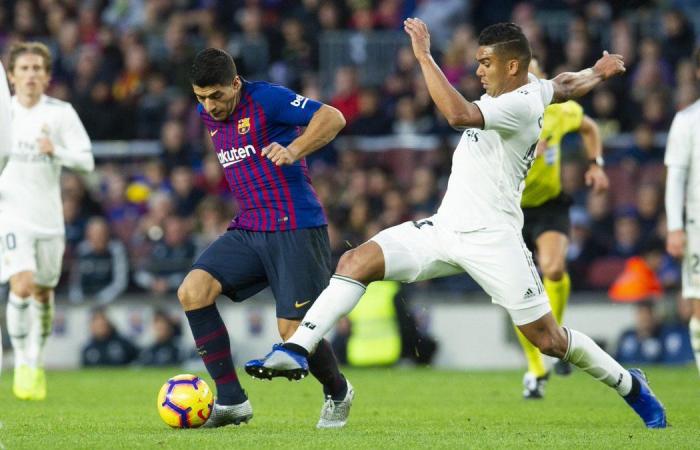 قبل انطلاق الكلاسيكو.. الترشيحات تصب في مصلحة برشلونة صاحب الأرض والجمهور.. متصدر الدوري الإسباني يسعى للحفاظ على لقب الكأس.. طموح سولاري ينعش آمال ريال مدريد.. وجماهير الملكي تعلق الآمال على بنزيما