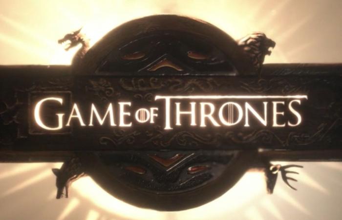 قبل نهاية Game Of Thrones.. "أغنية الجليد والنار" أشهر رواية جمعت عشاق الأدب والدراما حولها منذ 9 سنوات.. بدأ جورج مارتن كتابتها عام 1991.. ومطالب بإعادة تصوير الموسم الـ8 من المسلسل اعتمادا عليها.. صور