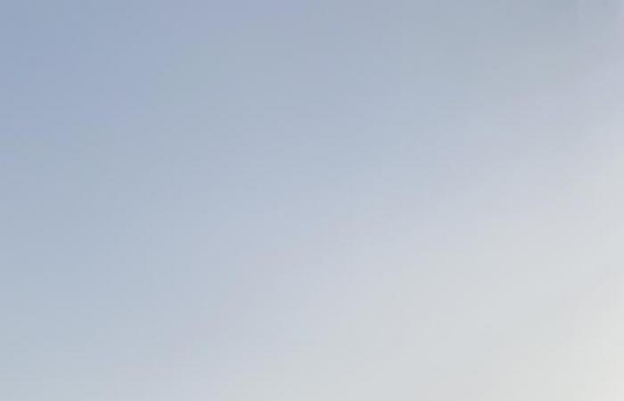 الإسكندرية تغلق شواطئها أمام الزائرين للحد من انتشار فيروس كورونا.. "السياحة والمصايف": البعض استغل الإجازة للخروج ومحافظات نظمت رحلات.. المحافظ: الإغلاق اعتبارا من الغد حفاظا على صحة المواطنين.. صور