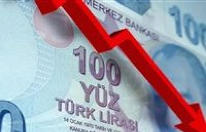 273 تاجرا يعلنون إفلاسهم يوميا.. الاقتصاد التركي يواصل الانهيار