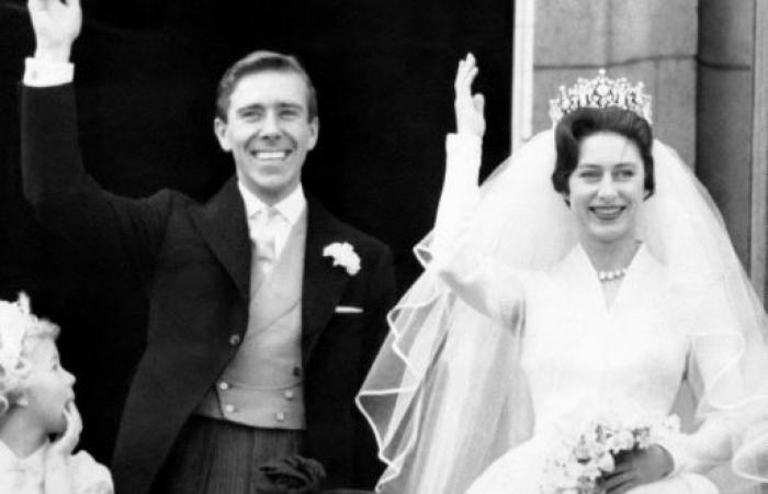 مسلسل أزمات العائلة المالكة البريطانية منذ 85 عاما.. تنحى الملك إدوارد الثامن عن العرش عام 1936.. عاصفة زواج الأميرة مارجريت 1952.. عام الرعب 1992.. وفاة ديانا 1997..وتصريحات هارى وميجان تزلزل القصر الملكى 2021