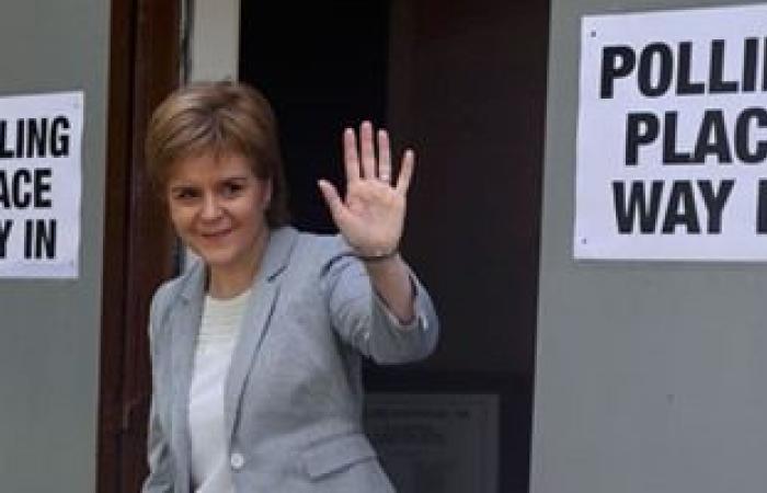 بريكست والانتخابات يعجلان باستفتاء ثان على استقلال اسكتلندا .. نيكولا ستورجيون لـ"الجارديان": لندن لن تعارض إذا فاز الحزب الوطني بالأغلبية في مايو ..وتزايد الضغوط على بوريس جونسون للموافقة: "أمرا حتميا"