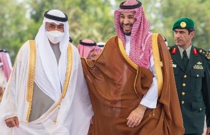 ولى العهد السعودى يستقبل الرئيس السيسي فى الصالة الملكية بمطار الملك عبد العزيز الدولى.. الرئيس يشارك فى "قمة جدة للأمن والتنمية" بمشاركة أمريكا.. قادة ورؤساء وفود الدول المشاركة يتوافدون إلى الأراضى السعودية