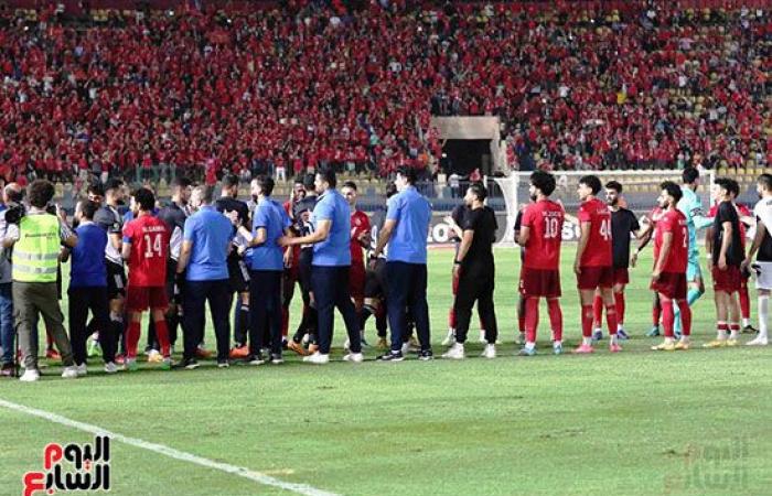 الأهلي يستعيد قمة الدورى ويُرسل حرس الحدود لدورى القسم الثانى.. المارد الأحمر يفوز بثلاثية نظيفة.. كتيبة كولر تواصل التفوق المحلى فى أول مباراة بعد التتويج الأفريقى.. والأهداف من نصيب طاهر وعبد القادر وهدف عكسى