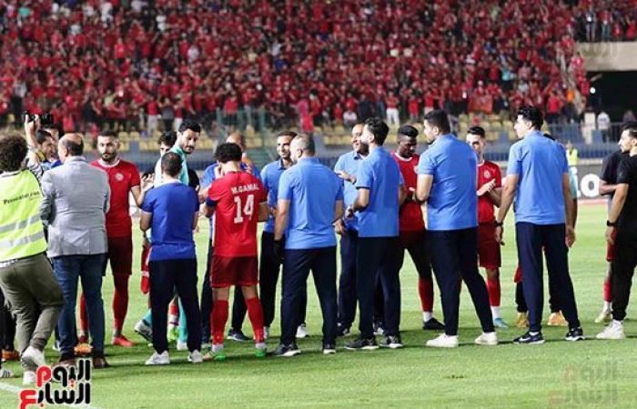 الأهلي يستعيد قمة الدورى ويُرسل حرس الحدود لدورى القسم الثانى.. المارد الأحمر يفوز بثلاثية نظيفة.. كتيبة كولر تواصل التفوق المحلى فى أول مباراة بعد التتويج الأفريقى.. والأهداف من نصيب طاهر وعبد القادر وهدف عكسى