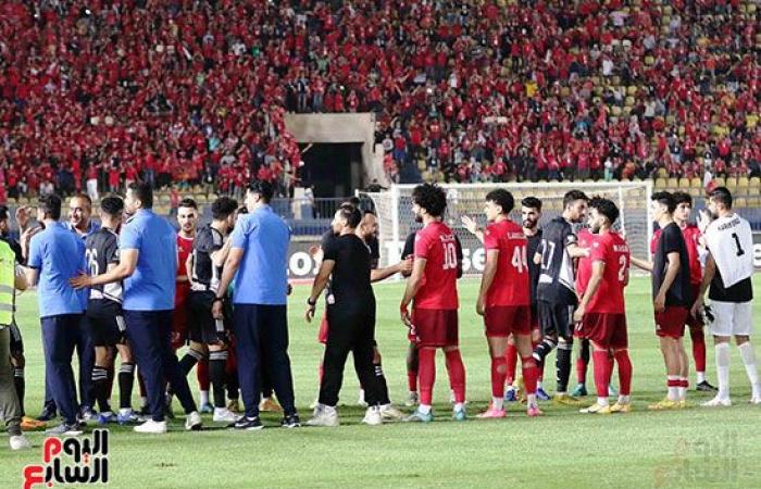 الأهلي يستعيد قمة الدورى ويُرسل حرس الحدود لدورى القسم الثانى.. المارد الأحمر يفوز بثلاثية نظيفة.. كتيبة كولر تواصل التفوق المحلى فى أول مباراة بعد التتويج الأفريقى.. والأهداف من نصيب طاهر وعبد القادر وهدف عكسى