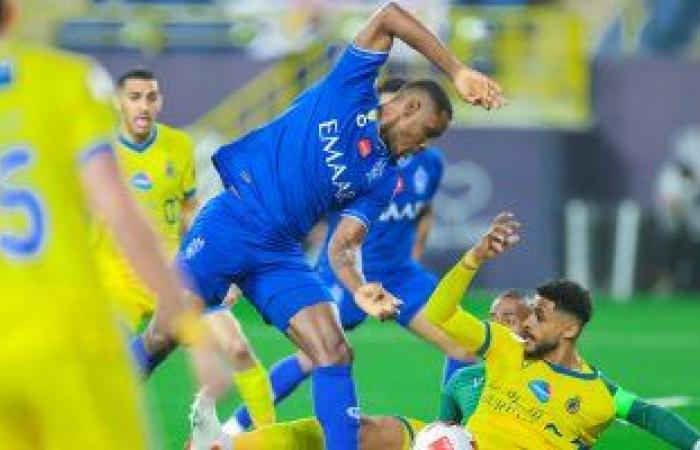 قمة سعودية على لقب البطولة العربية اليوم.. الهلال يتحدى النصر فى مباراة الـ6 ملايين دولار.. رونالدو "الهداف" يسعى للتتويج بالبطولة الأولى.. ومواجهة خاصة بين خيسوس وكاسترو خارج الخطوط