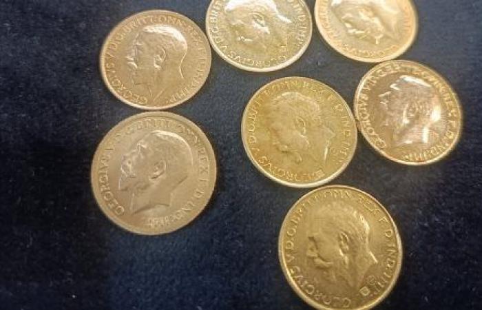سعر الجنيه الذهب فى مصر يتراجع 3200 جنيه خلال 24 ساعة