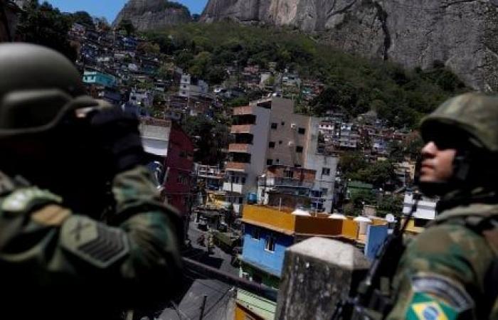 شرطة البرازيل تطلق عملية واسعة لمكافحة عصابة في الأحياء الفقيرة من ريو دي جانيرو