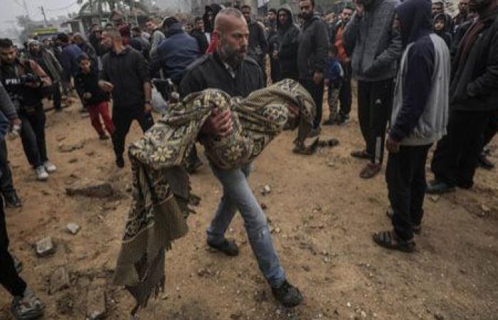 استشهاد 10 فلسطينيين بينهم أطفال في قصف إسرائيلي على مخيم النصيرات