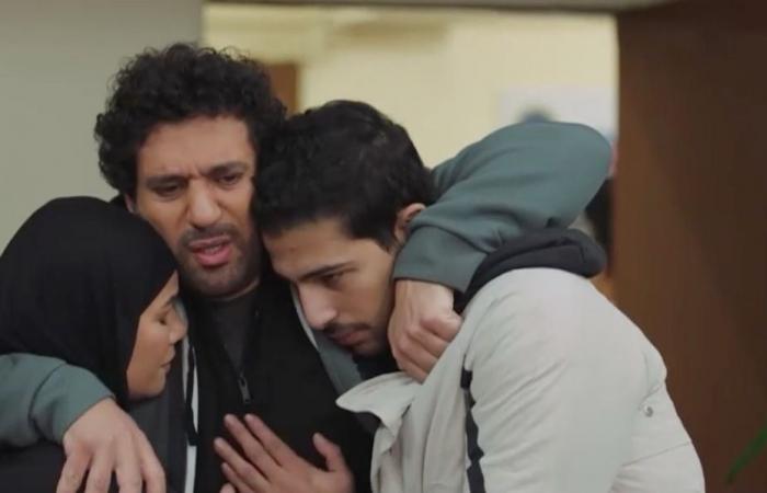محمود ياسين يدافع عن حق حسن الرداد في مسلسل محارب