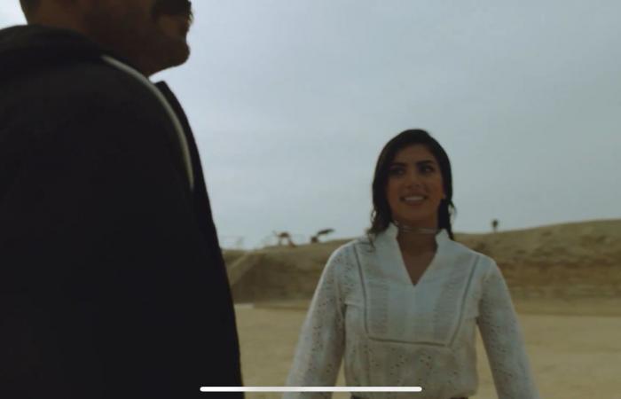 مسلسل حق عرب الحلقة 11 .. كارولين عزمى تأخذ العوضى فى جولة للأهرامات