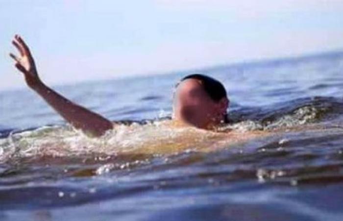البحث عن شاب غرقا فى منطقة شاطئ النخيل غرب الإسكندرية
