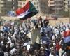 الإخوان يُحاولون الانقضاض على ثورة السودان.. إعلاميون سعوديون يُحذرون.. وناشطون: لا عهد لهم