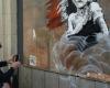 بريطانيا تطلق مجموعة رقمية لفن الشارع تضم جداريات بانكسى