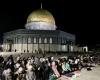 40 ألف فلسطيني يؤدون صلاتى العشاء والتراويح في رحاب المسجد الأقصى