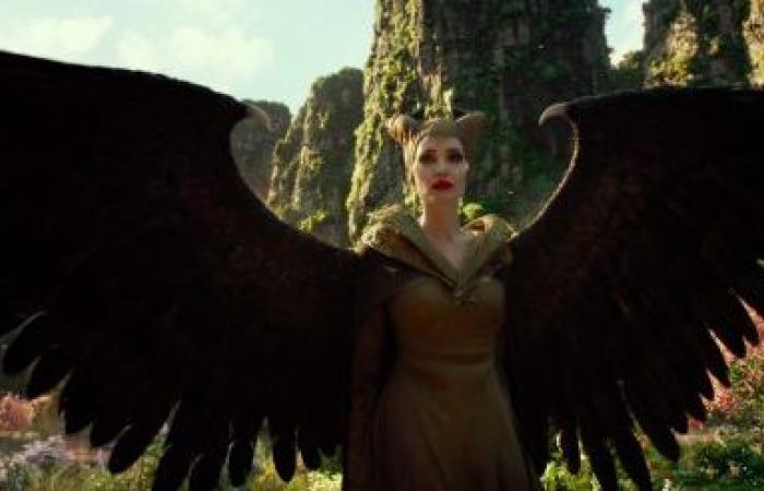 آفاق جديدة وتقييمات إيجابية فى الجزء الجديد من فيلم Maleficent: Mistress of Evil.. الأميرة النائمة تتحدى ملكة الغابة.. والجمهور يترقب نجاح فيلم أنجلينا جولى بعد معركة طلاقها مع براد بيت.. فيديو وصور