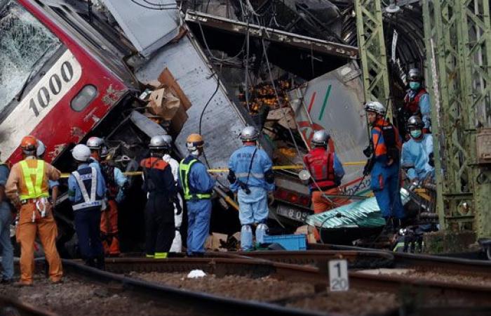 صور.. العالم هذا المساء.. إعصار دوريان يضرب ساوث كارولينا بأمريكا.. إصابة 34 شخصا فى حادث تصادم قطار بشاحنة فى اليابان.. الأميرة شارلوت تبدأ أول أيام دراستها.. وبوريس جونسون يهرب من ضغط السياسة ويزور مركز خيول