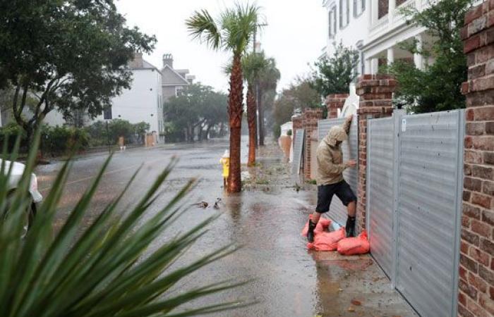 صور.. العالم هذا المساء.. إعصار دوريان يضرب ساوث كارولينا بأمريكا.. إصابة 34 شخصا فى حادث تصادم قطار بشاحنة فى اليابان.. الأميرة شارلوت تبدأ أول أيام دراستها.. وبوريس جونسون يهرب من ضغط السياسة ويزور مركز خيول