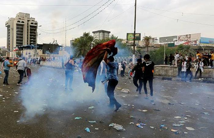 صور.. العالم هذا المساء.. ترامب يعلن تفاصيل مقتل زعيم تنظيم داعش.. الرياح تؤجج حرائق ولاية كاليفورنيا وإجلاء 180 ألف شخص مع اتساع رقعة النيران.. استمرار الاحتجاجات فى بغداد رغم قنابل الغاز المسيل للدموع