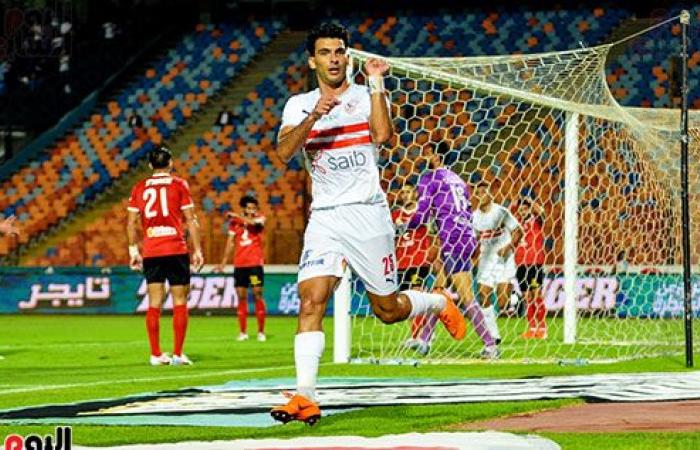 الزمالك يتفوق على الأهلى فى الشوط الأول هجومياً ودفاعياً.. الأبيض يتقدم بهدف "زيزو".. أبوجبل يتصدى لرأسيات بادجى.. الأحمر يفشل فى غزو البيت الأبيض بسبب غياب الجناح الأيمن