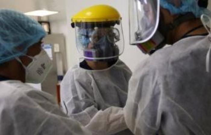 أمريكا اللاتينية على خط النار فى مواجهة كورونا.. ارتفاع نسبة الإشغال بالمستشفيات يهدد مكافحة الفيروس.. 88.7% تكدس فى مستشفيات أمازوناس.. 100٪ من الأسرّة المشغولة ببيرو.. الإكوادور تبحث عن المزيد من اللقاحات