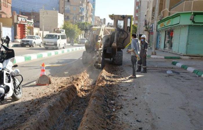 حلم عمره 60 عاما.. الوادى الجديد تحتفل بعيدها القومى بإنجاز مشروع توصيل الغاز الطبيعى.. استغرق تنفيذه 11 شهر فقط.. الخدمة تصل لــ5520 منزلا.. وإقبال كبير على تحويل السيارات للعمل بالغاز.. صور