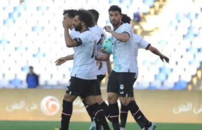 منتخب مصر يهزم غينيا ويتأهل رسميا لأمم أفريقيا 2023.. تريزيجيه ومصطفى محمد يسجلان هدفى الفوز.. فيتوريا يواصل انتصاراته.. والظهور الـ26 ينتظر منتخب الساجدين فى الكان بكوت ديفوار.. صور