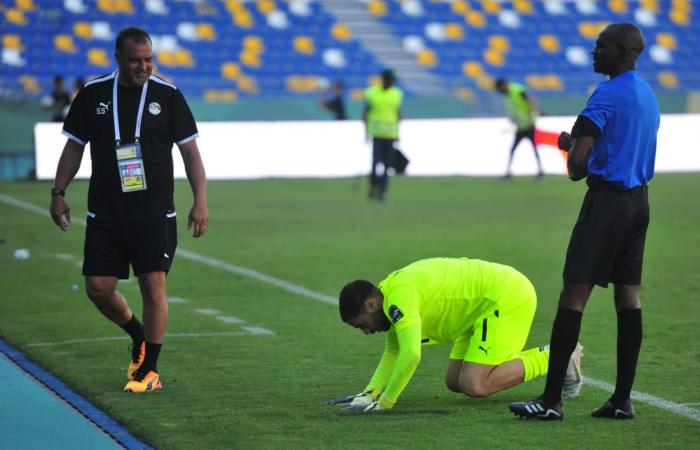 المنتخب الأولمبي يكتب التاريخ ويتأهل لنهائى أفريقيا وأولمبياد باريس.. مصر تُطيح بغينيا من نصف النهائى وتنتظر الفائز من المغرب ومالي.. مواصلة حملة الدفاع عن اللقب.. والكلين شيت الرابع يبرهن على قوة الدفاع