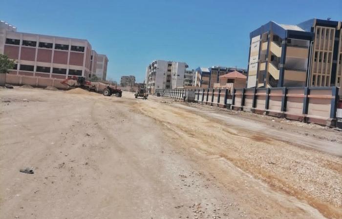 قطار التنمية يصل ضواحى بورسعيد.. استمرار أعمال تطوير ورفع كفاءة منطقة السيدة خديجة ".. تطوير شامل لـ 118عمارة سكنية.. والمحافظ: الإنتهاء من تطوير المرحلة الثانية بمنطقة فاطمة الزهراء خلال شهر ونصف.. صور