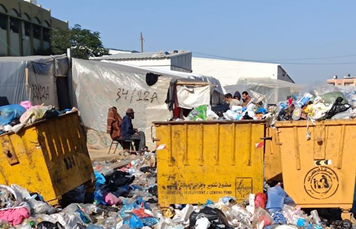 المرأة الفلسطينية أيقونة المعارك 2.. بين وابل الرصاص وآلام المخاض.. حوامل يلدن فى الحرب.. قصص "ولادة الحياة من رحم الموت"ترويها نساء غزة لليوم السابع: ركضنا والموت يلاحقنا..الولادة بالخيم و"القيصرية" بدون تخدير