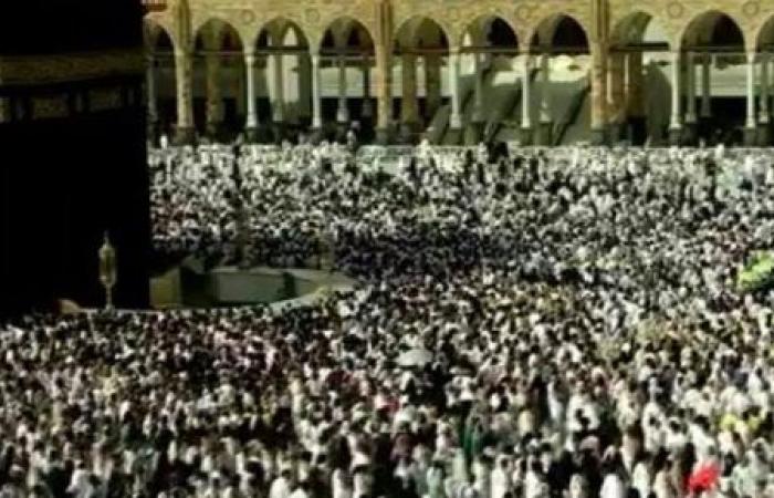 بث مباشر لصلاة أول جمعة من رمضان فى الحرم المكى