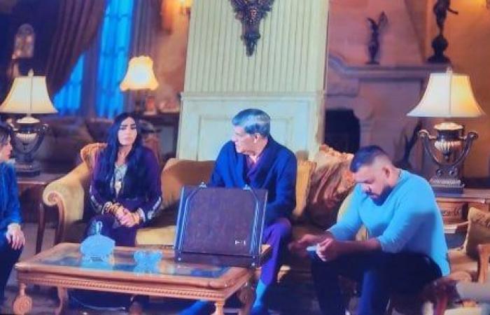 مسلسل المعلم الحلقة 9.. مصطفى شعبان ينجح فى إخفاء الفلوس ويسخر من شداد